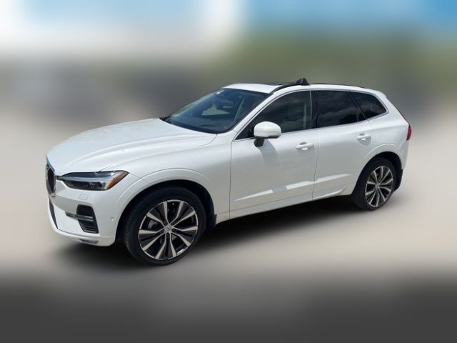 2022 Volvo XC60 Momentum