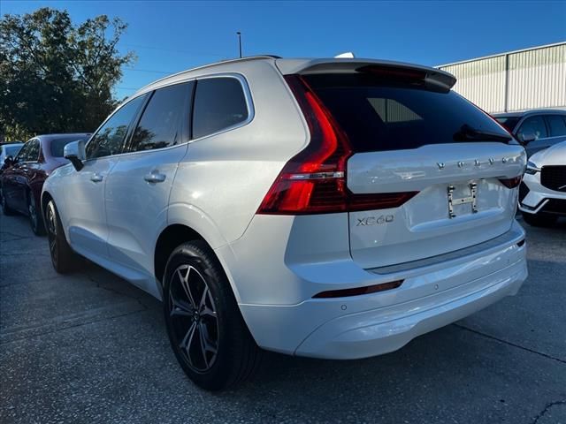 2022 Volvo XC60 Momentum