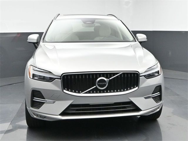 2022 Volvo XC60 Momentum