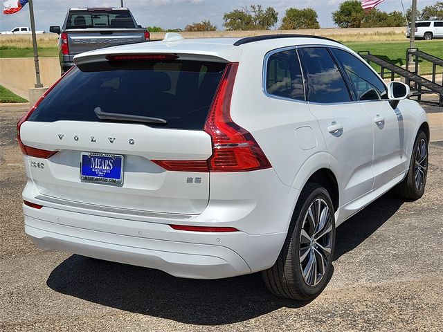 2022 Volvo XC60 Momentum