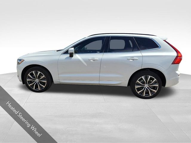 2022 Volvo XC60 Momentum