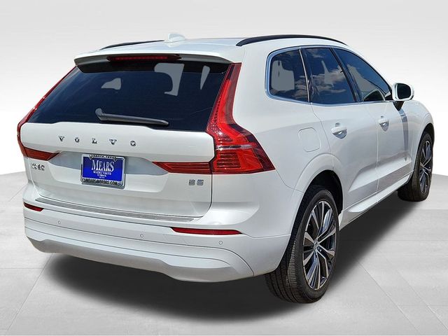 2022 Volvo XC60 Momentum