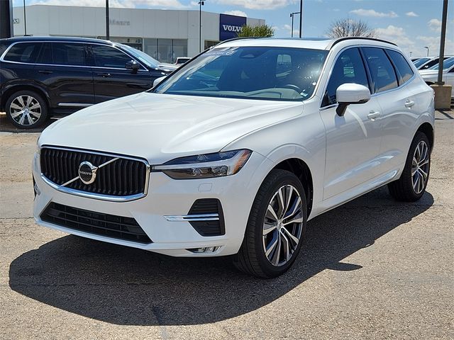 2022 Volvo XC60 Momentum