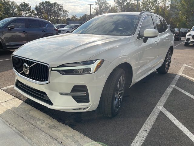 2022 Volvo XC60 Momentum