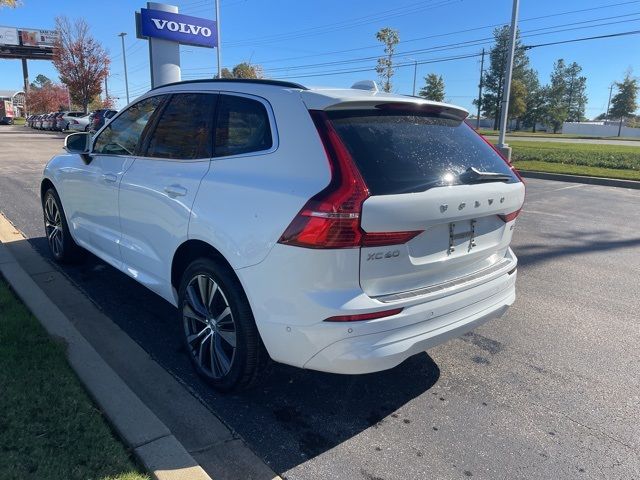 2022 Volvo XC60 Momentum