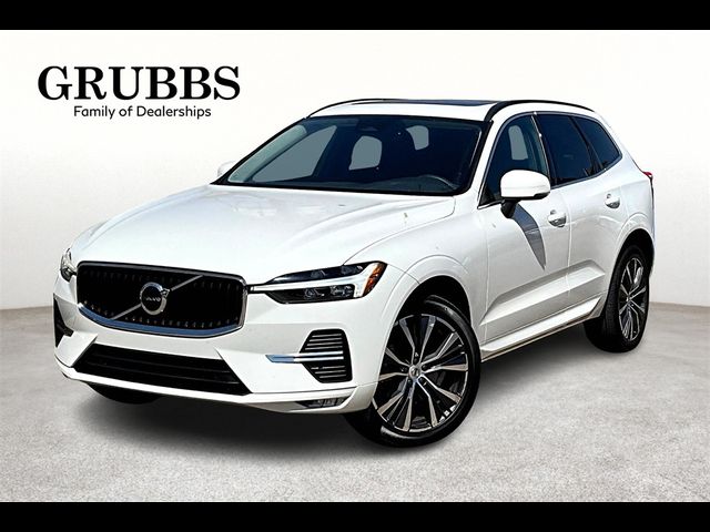 2022 Volvo XC60 Momentum