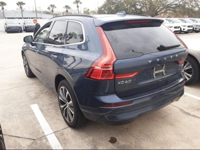 2022 Volvo XC60 Momentum
