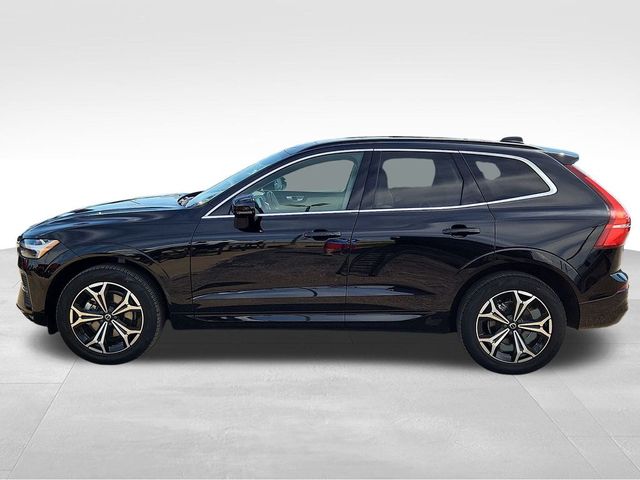 2022 Volvo XC60 Momentum