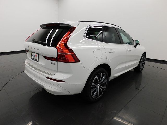 2022 Volvo XC60 Momentum