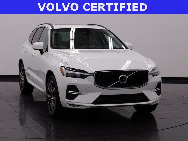 2022 Volvo XC60 Momentum