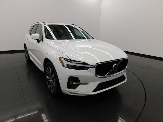 2022 Volvo XC60 Momentum