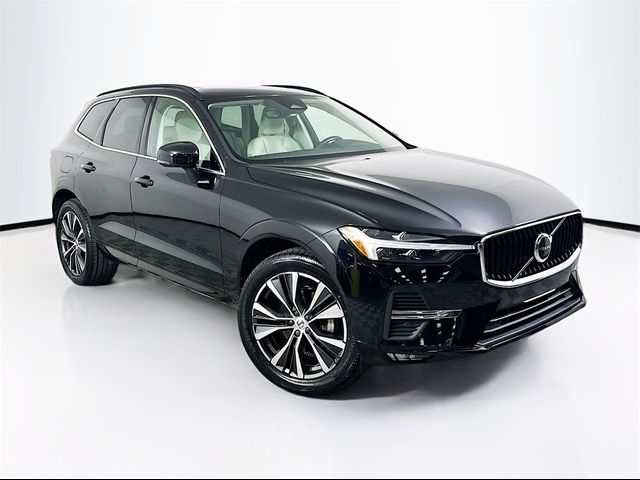 2022 Volvo XC60 Momentum