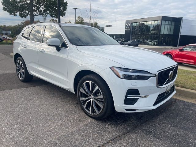 2022 Volvo XC60 Momentum