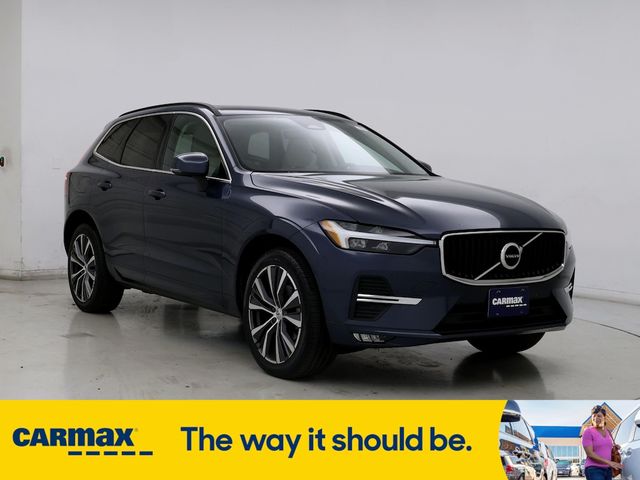 2022 Volvo XC60 Momentum