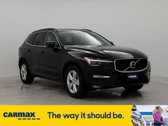 2022 Volvo XC60 Momentum