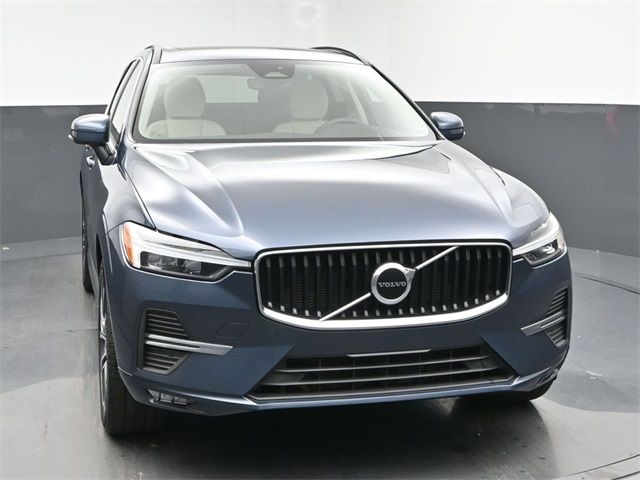 2022 Volvo XC60 Momentum