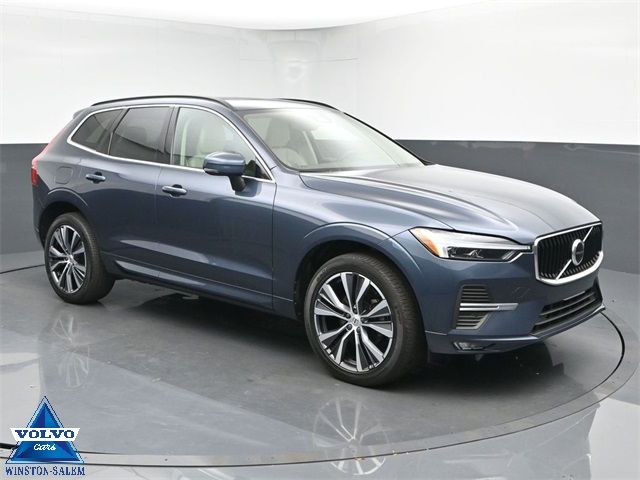 2022 Volvo XC60 Momentum