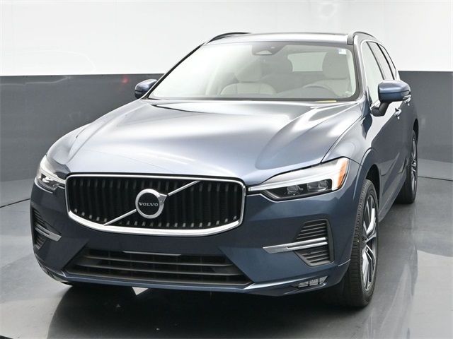 2022 Volvo XC60 Momentum