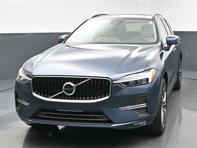 2022 Volvo XC60 Momentum