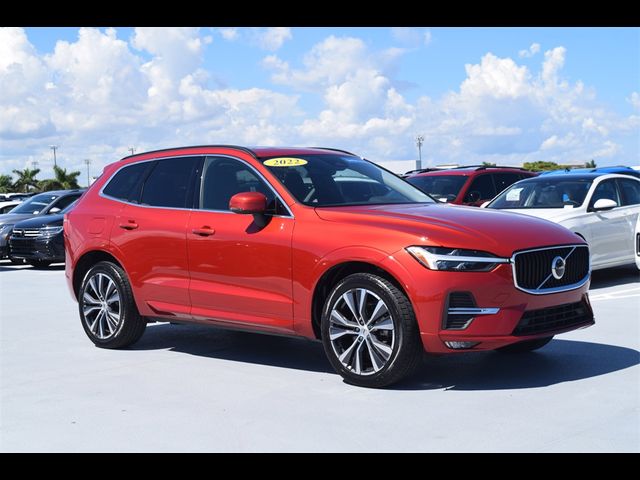 2022 Volvo XC60 Momentum