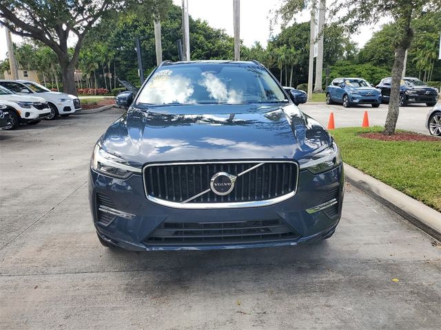 2022 Volvo XC60 Momentum