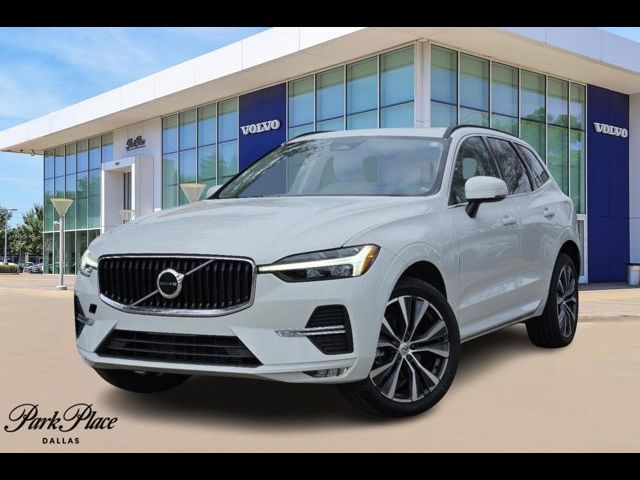 2022 Volvo XC60 Momentum