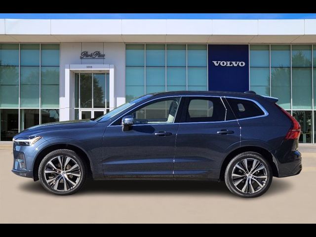 2022 Volvo XC60 Momentum