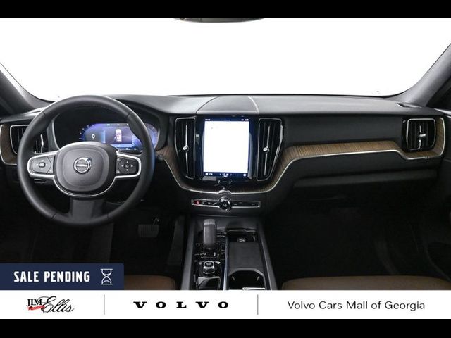 2022 Volvo XC60 Momentum