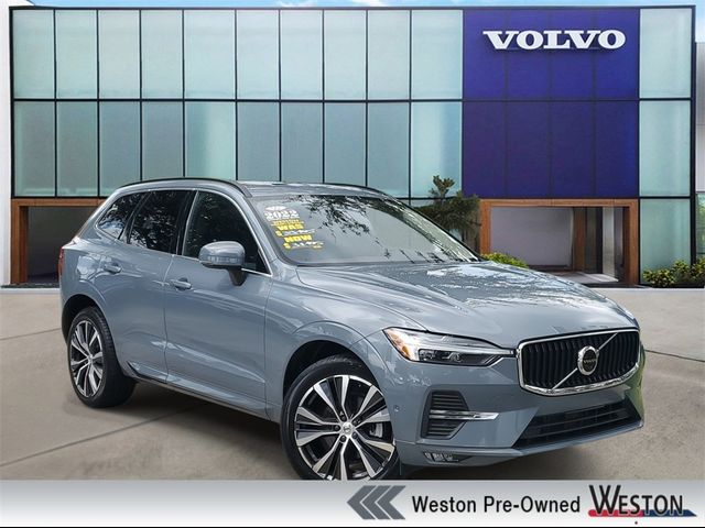 2022 Volvo XC60 Momentum