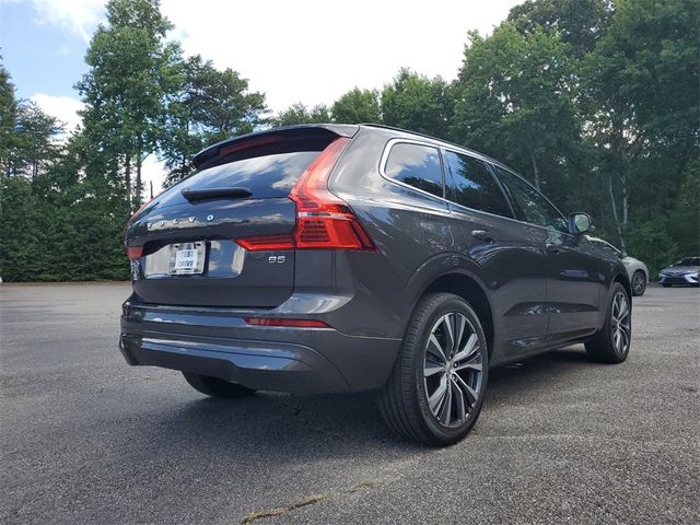 2022 Volvo XC60 Momentum