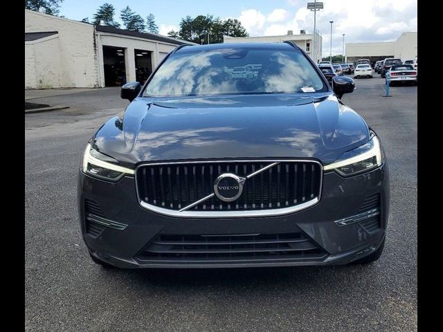 2022 Volvo XC60 Momentum