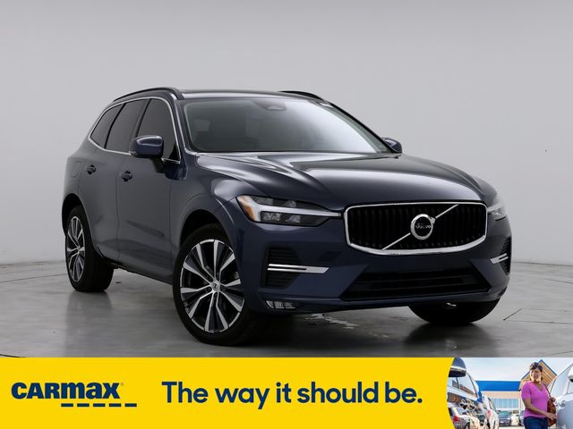 2022 Volvo XC60 Momentum