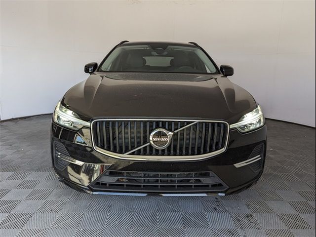 2022 Volvo XC60 Momentum