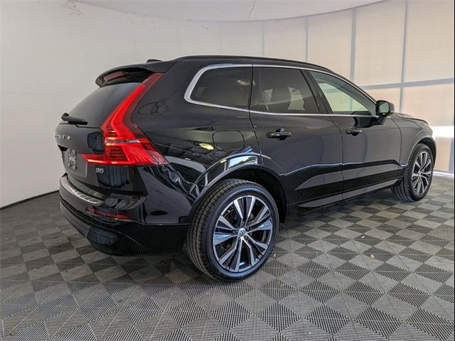 2022 Volvo XC60 Momentum