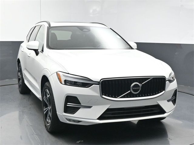 2022 Volvo XC60 Momentum