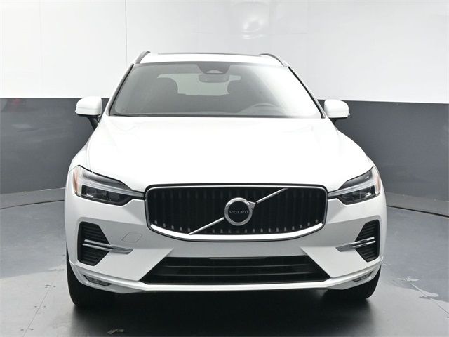 2022 Volvo XC60 Momentum