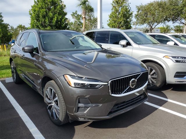 2022 Volvo XC60 Momentum