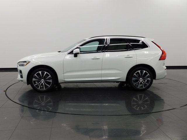 2022 Volvo XC60 Momentum