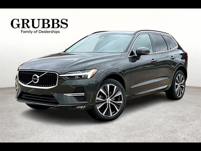 2022 Volvo XC60 Momentum