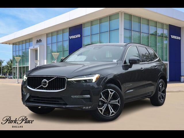 2022 Volvo XC60 Momentum