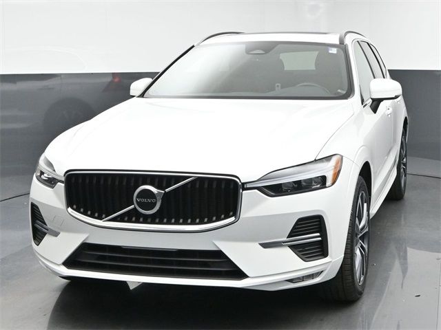 2022 Volvo XC60 Momentum