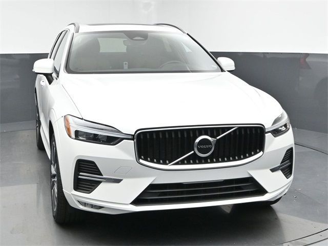 2022 Volvo XC60 Momentum