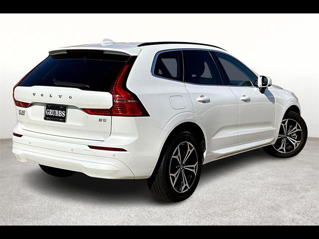 2022 Volvo XC60 Momentum