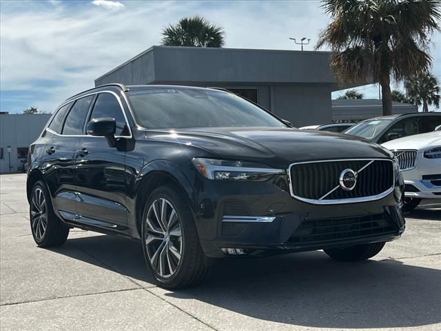 2022 Volvo XC60 Momentum