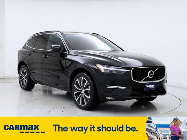 2022 Volvo XC60 Momentum