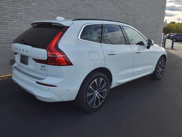 2022 Volvo XC60 Momentum