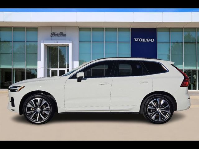 2022 Volvo XC60 Momentum