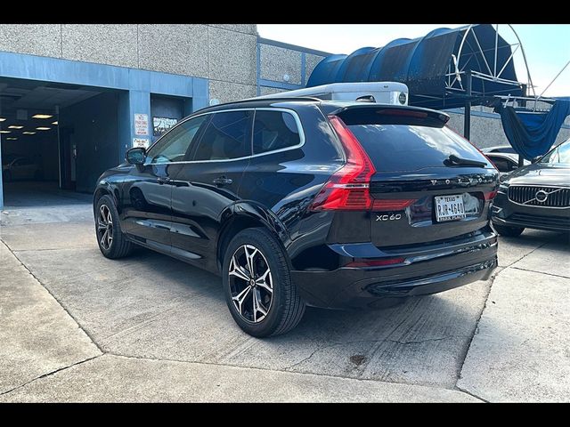 2022 Volvo XC60 Momentum