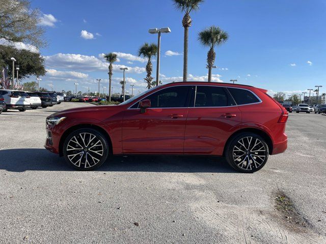 2022 Volvo XC60 Momentum