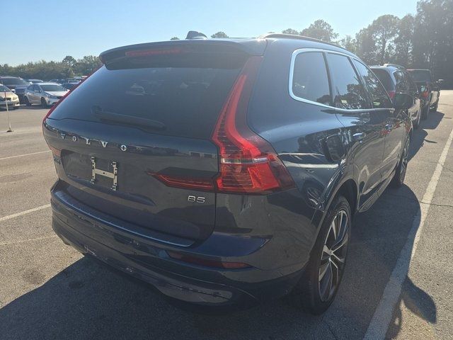 2022 Volvo XC60 Momentum